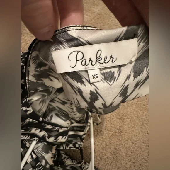 Parker two piece set - Picture 3 of 11